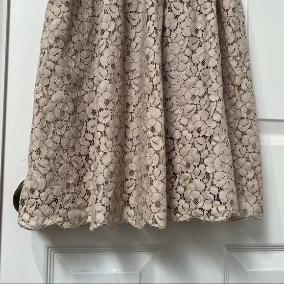 Aritzia Lace Dress Size 2 - Picture 6 of 8